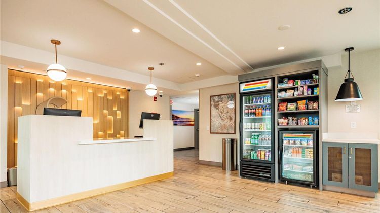 Comfort Inn near Ventura Beach Lobby