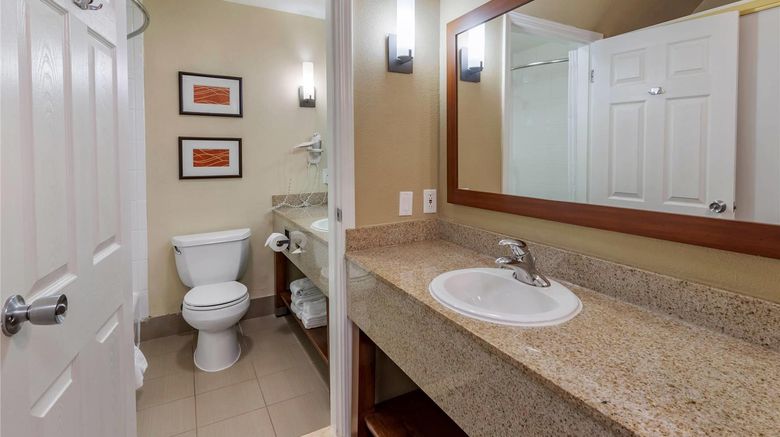 <b>Comfort Inn near Ventura Beach Suite</b>. Images powered by <a href="https://iceportal.shijigroup.com/" title="IcePortal" target="_blank">IcePortal</a>.