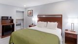 <b>Quality Inn Room</b>. Images powered by <a href="https://iceportal.shijigroup.com/" title="IcePortal" target="_blank">IcePortal</a>.
