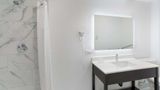 <b>Quality Inn Suite</b>. Images powered by <a href="https://iceportal.shijigroup.com/" title="IcePortal" target="_blank">IcePortal</a>.
