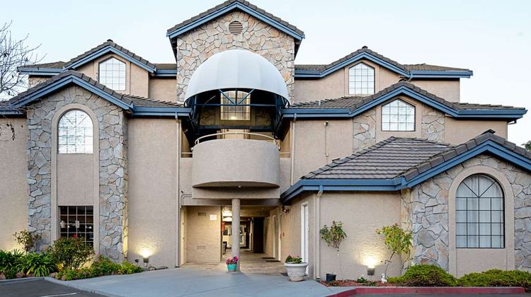 Clarion Inn Silicon Valley Exterior