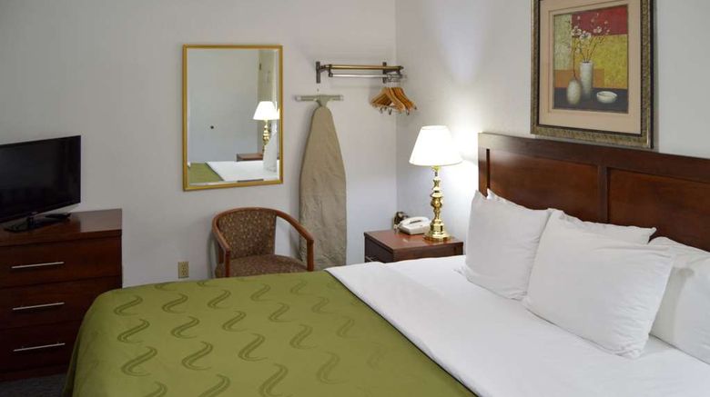 <b>Quality Inn Yosemite Valley Gateway Suite</b>. Images powered by <a href="https://iceportal.shijigroup.com/" title="IcePortal" target="_blank">IcePortal</a>.