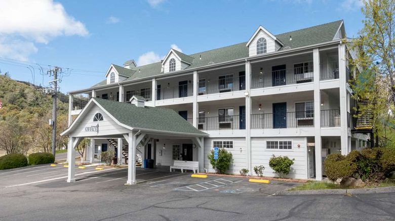 <b>Quality Inn Yosemite Valley Gateway Exterior</b>. Images powered by <a href="https://iceportal.shijigroup.com/" title="IcePortal" target="_blank">IcePortal</a>.