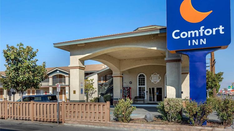 Comfort Inn Exterior