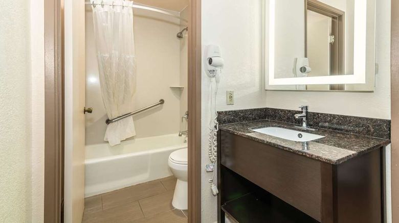 <b>Rodeway Inn Barstow Route 66 Room</b>. Images powered by <a href="https://iceportal.shijigroup.com/" title="IcePortal" target="_blank">IcePortal</a>.