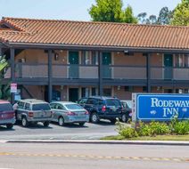Rodeway Inn Exterior