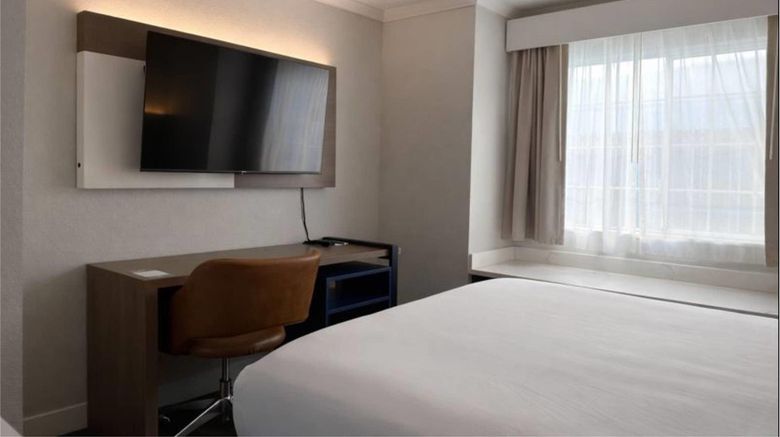 <b>Quality Inn and Suites Santa Rosa South Suite</b>. Images powered by <a href="https://iceportal.shijigroup.com/" title="IcePortal" target="_blank">IcePortal</a>.