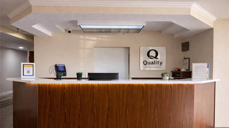 <b>Quality Inn and Suites Santa Rosa South Lobby</b>. Images powered by <a href="https://iceportal.shijigroup.com/" title="IcePortal" target="_blank">IcePortal</a>.