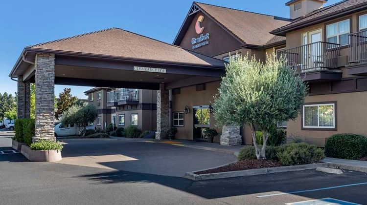 Comfort Inn & Suites Exterior