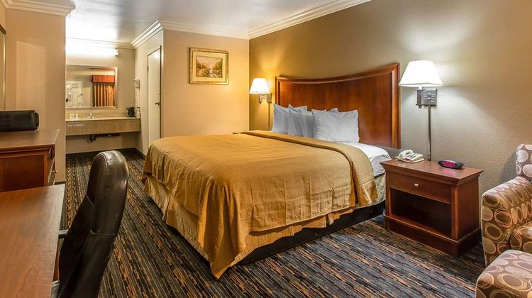 Quality Inn Lake Elsinore Room