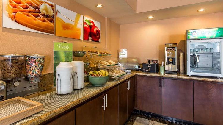 Quality Inn Lake Elsinore Restaurant