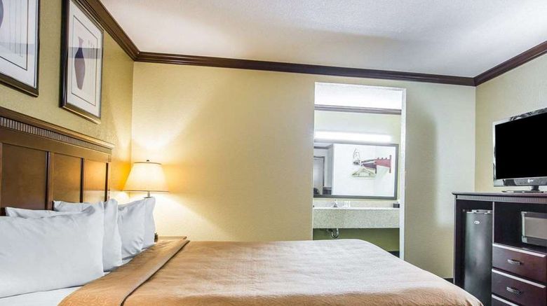 <b>Quality Inn San Diego I-5 Naval Base Room</b>. Images powered by <a href="https://iceportal.shijigroup.com/" title="IcePortal" target="_blank">IcePortal</a>.