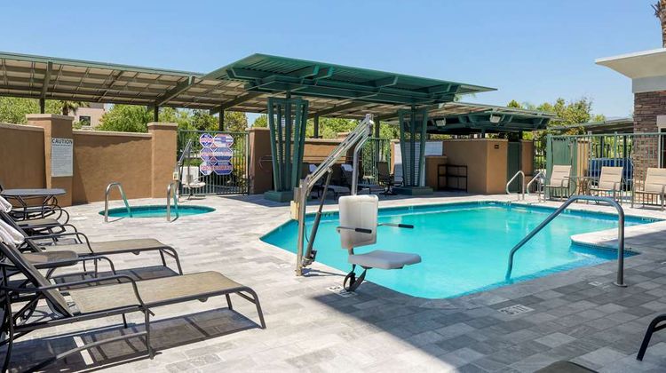 Comfort Suites Ontario Convention Center Pool