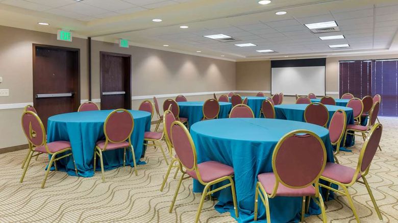 <b>Comfort Suites Ontario Convention Center Meeting</b>. Images powered by <a href="https://iceportal.shijigroup.com/" title="IcePortal" target="_blank">IcePortal</a>.