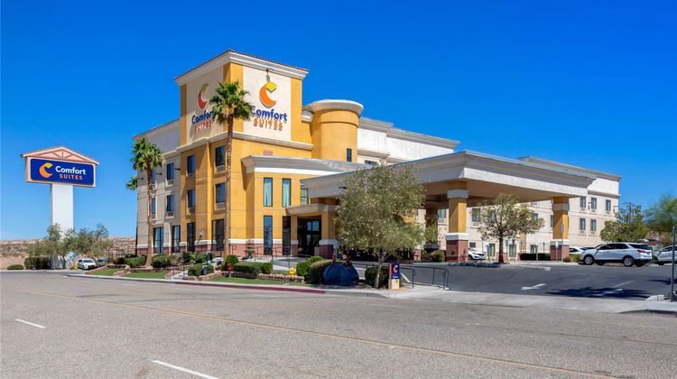 Comfort Suites Barstow Exterior