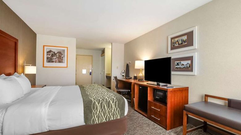 <b>Comfort Inn Room</b>. Images powered by <a href="https://iceportal.shijigroup.com/" title="IcePortal" target="_blank">IcePortal</a>.