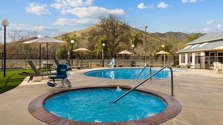 <b>Comfort Inn & Suites Sequoia Kings Canyn Pool</b>. Images powered by <a href="https://iceportal.shijigroup.com/" title="IcePortal" target="_blank">IcePortal</a>.