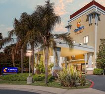 Comfort Suites Vacaville Exterior