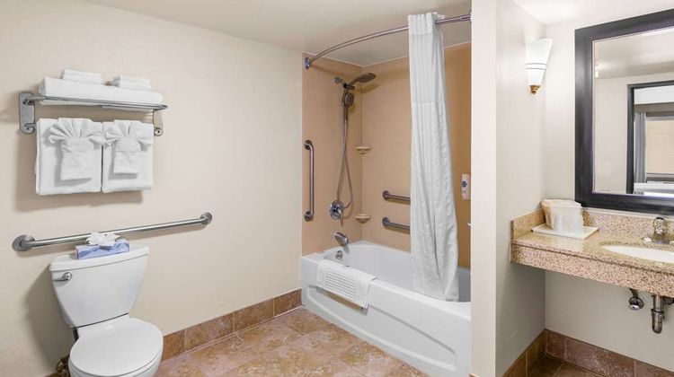 Comfort Suites Vacaville Room