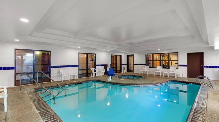 Comfort Suites Vacaville Pool