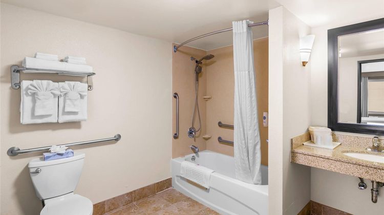 Comfort Suites Vacaville Room