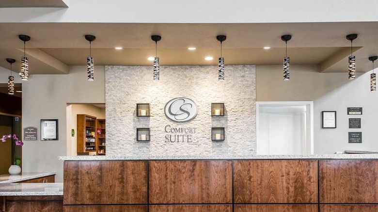 <b>Comfort Suites Woodland Lobby</b>. Images powered by <a href="https://iceportal.shijigroup.com/" title="IcePortal" target="_blank">IcePortal</a>.