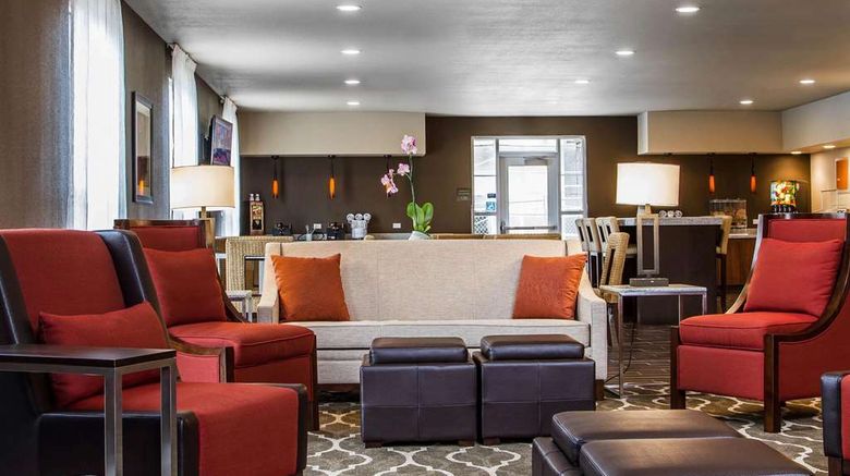 <b>Comfort Suites Woodland Lobby</b>. Images powered by <a href="https://iceportal.shijigroup.com/" title="IcePortal" target="_blank">IcePortal</a>.