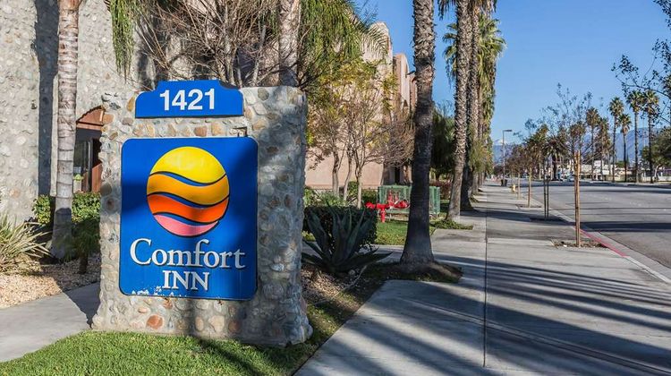 Comfort Inn Near Fairplex Exterior