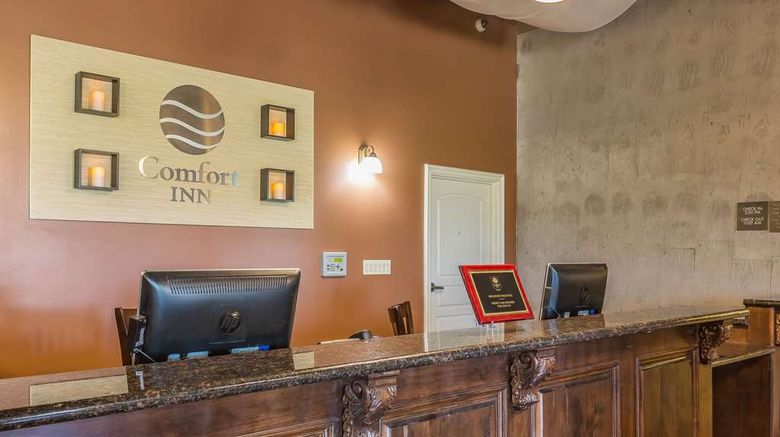 <b>Comfort Inn Near Fairplex Lobby</b>. Images powered by <a href="https://iceportal.shijigroup.com/" title="IcePortal" target="_blank">IcePortal</a>.