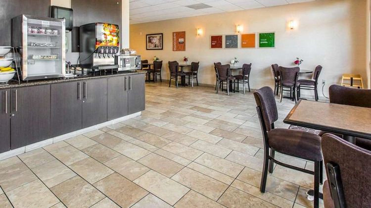 Comfort Suites Near Industry Hills Expo Restaurant