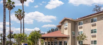 Comfort Inn Fontana Exterior