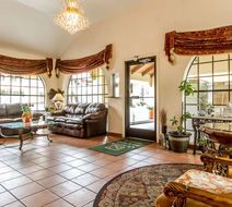 Quality Inn & Suites Lobby