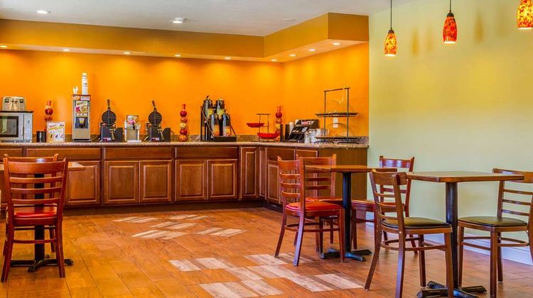 Rodeway Inn Wine Country Restaurant