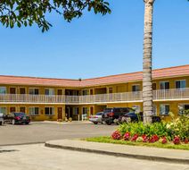 Rodeway Inn Wine Country Exterior
