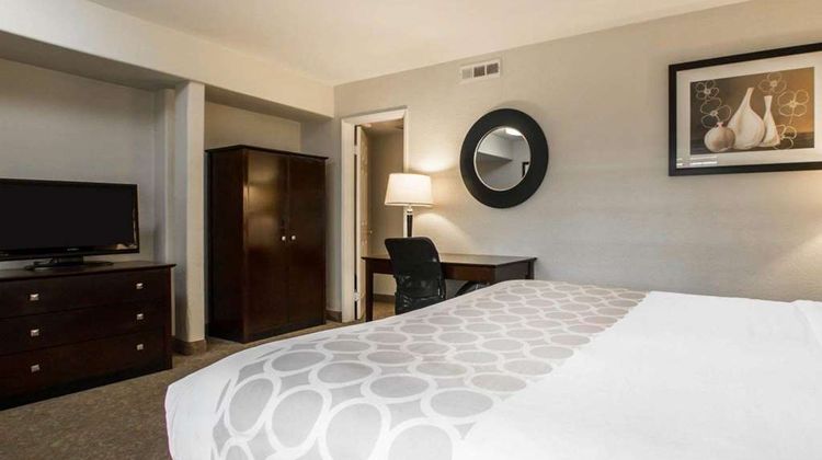 Rodeway Inn Convention Center Suite