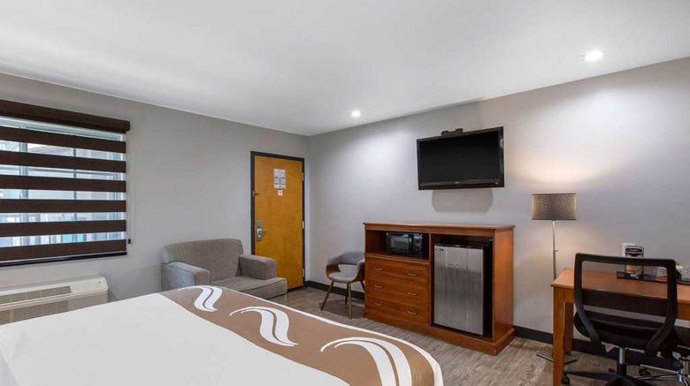 <b>Quality Inn Near Hollywood Walk of Fame Room</b>. Images powered by <a href="https://iceportal.shijigroup.com/" title="IcePortal" target="_blank">IcePortal</a>.
