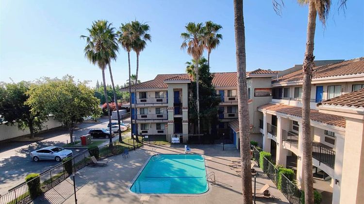 Rancho Cordova Inn Pool