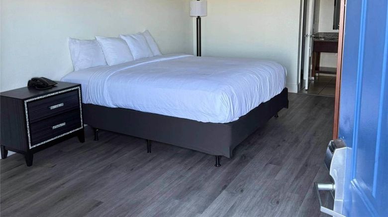 <b>Rancho Cordova Inn Suite</b>. Images powered by <a href="https://iceportal.shijigroup.com/" title="IcePortal" target="_blank">IcePortal</a>.