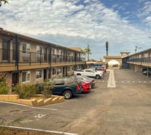 Rodeway Inn National City Exterior