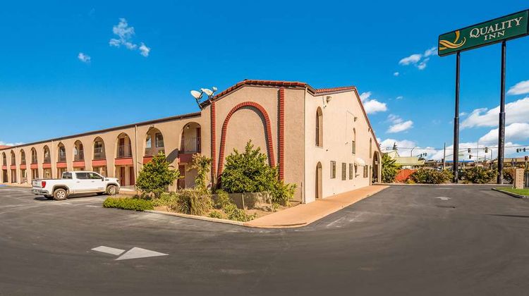 Quality Inn near Fort Hunter Liggett Exterior