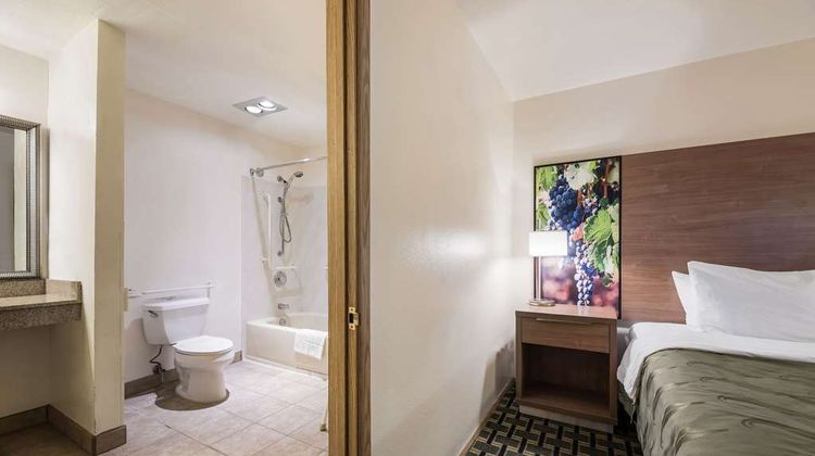 Quality Inn near Fort Hunter Liggett Room