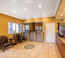 Rodeway Inn & Suites  Corona Lobby