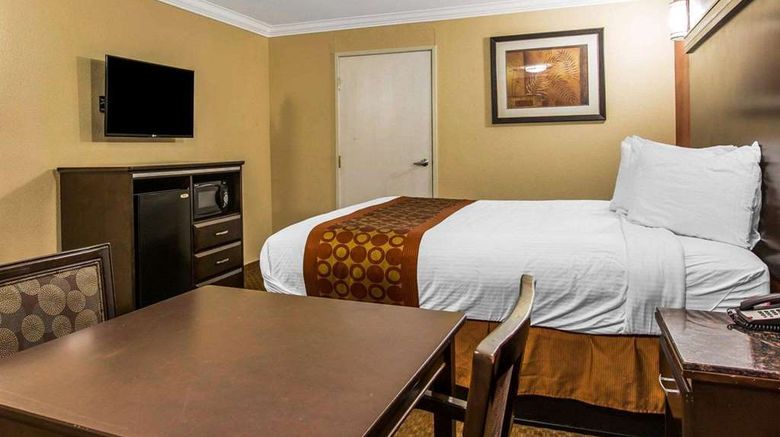 <b>Rodeway Inn & Suites  Corona Room</b>. Images powered by <a href="https://iceportal.shijigroup.com/" title="IcePortal" target="_blank">IcePortal</a>.