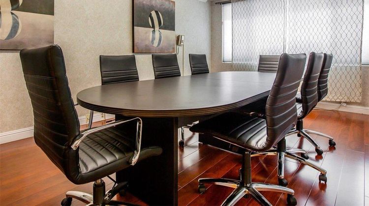 Quality Inn & Suites Montebello Meeting