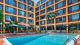 <b>Quality Inn & Suites Montebello Pool</b>. Images powered by <a href="https://iceportal.shijigroup.com/" title="IcePortal" target="_blank">IcePortal</a>.