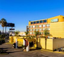 Quality Inn & Suites Montebello Exterior