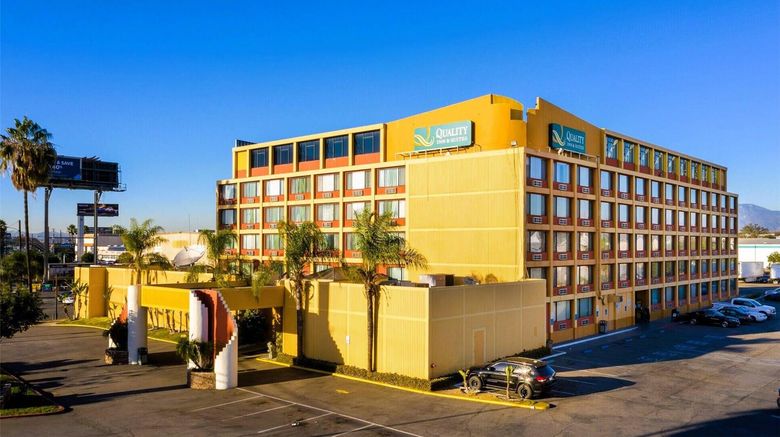 <b>Quality Inn & Suites Montebello Exterior</b>. Images powered by <a href="https://iceportal.shijigroup.com/" title="IcePortal" target="_blank">IcePortal</a>.