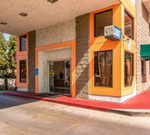 Rodeway Inn Exterior