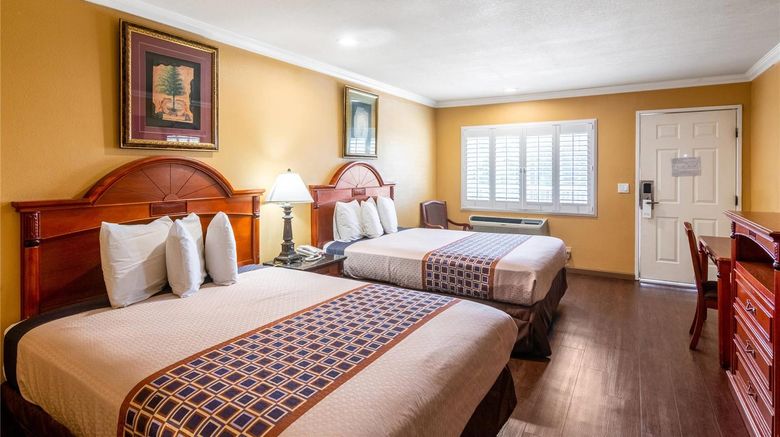 <b>Rodeway Inn Room</b>. Images powered by <a href="https://iceportal.shijigroup.com/" title="IcePortal" target="_blank">IcePortal</a>.