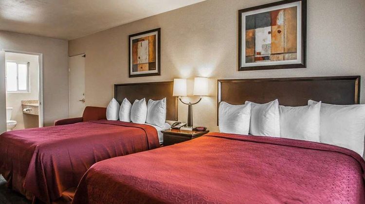 Quality Inn & Suites Anaheim at the Park Suite